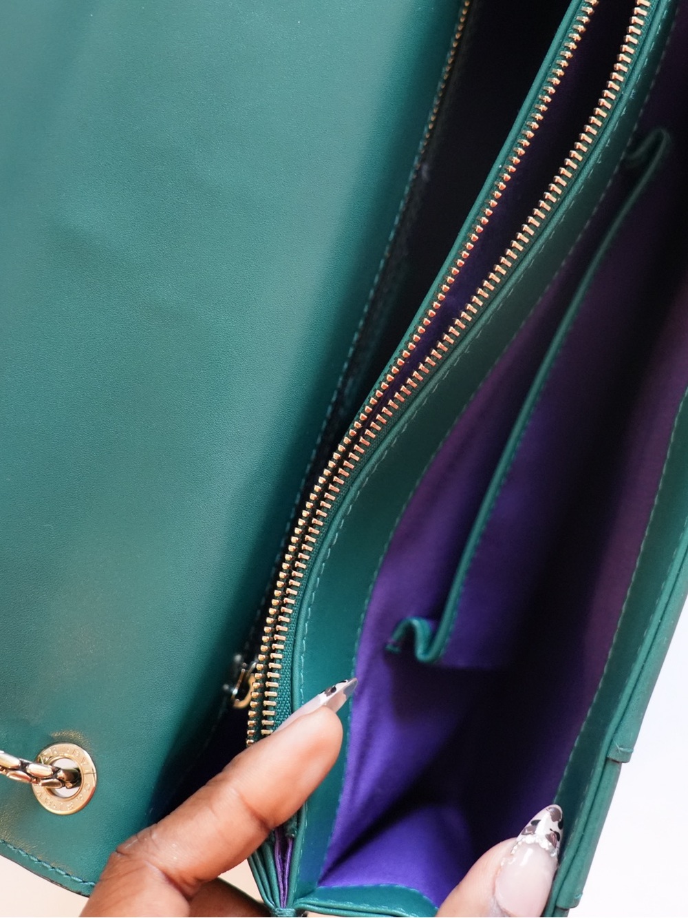 BVLGARI SERPENTI FOREVER Medium Calfskin Green - Picture 9 of 16